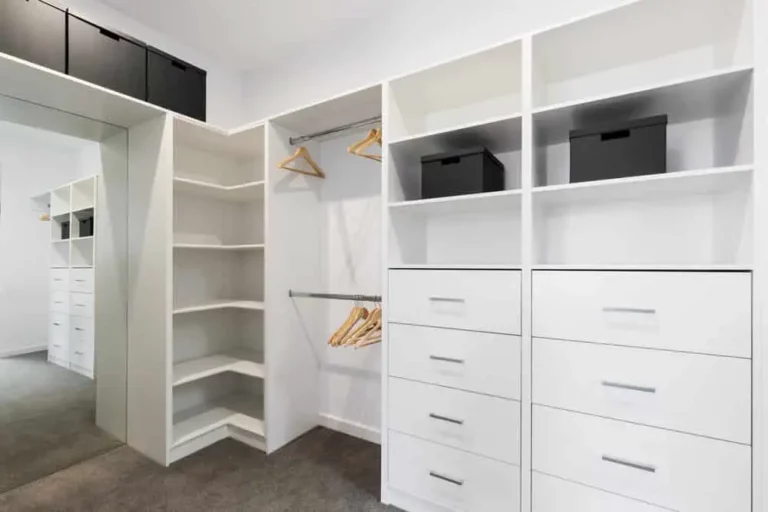 How Do You Make The Perfect Walk-In Closet?